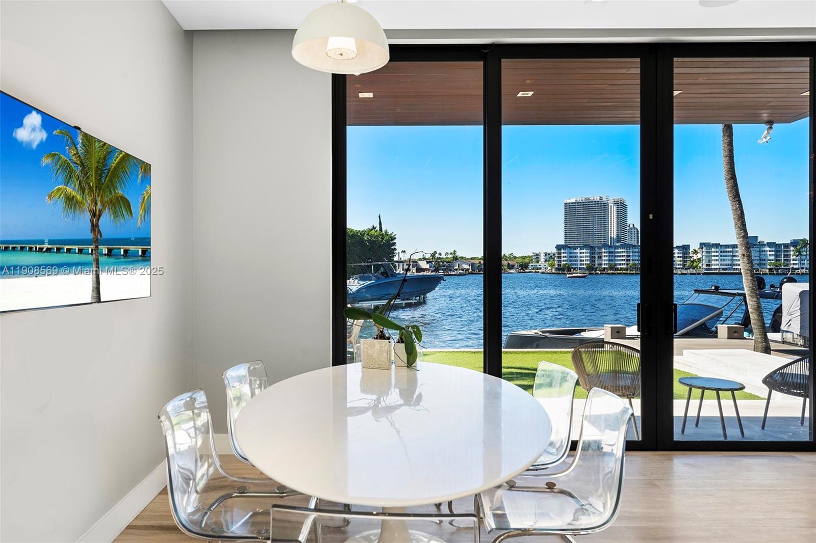 EASTERN SHORES - Residential