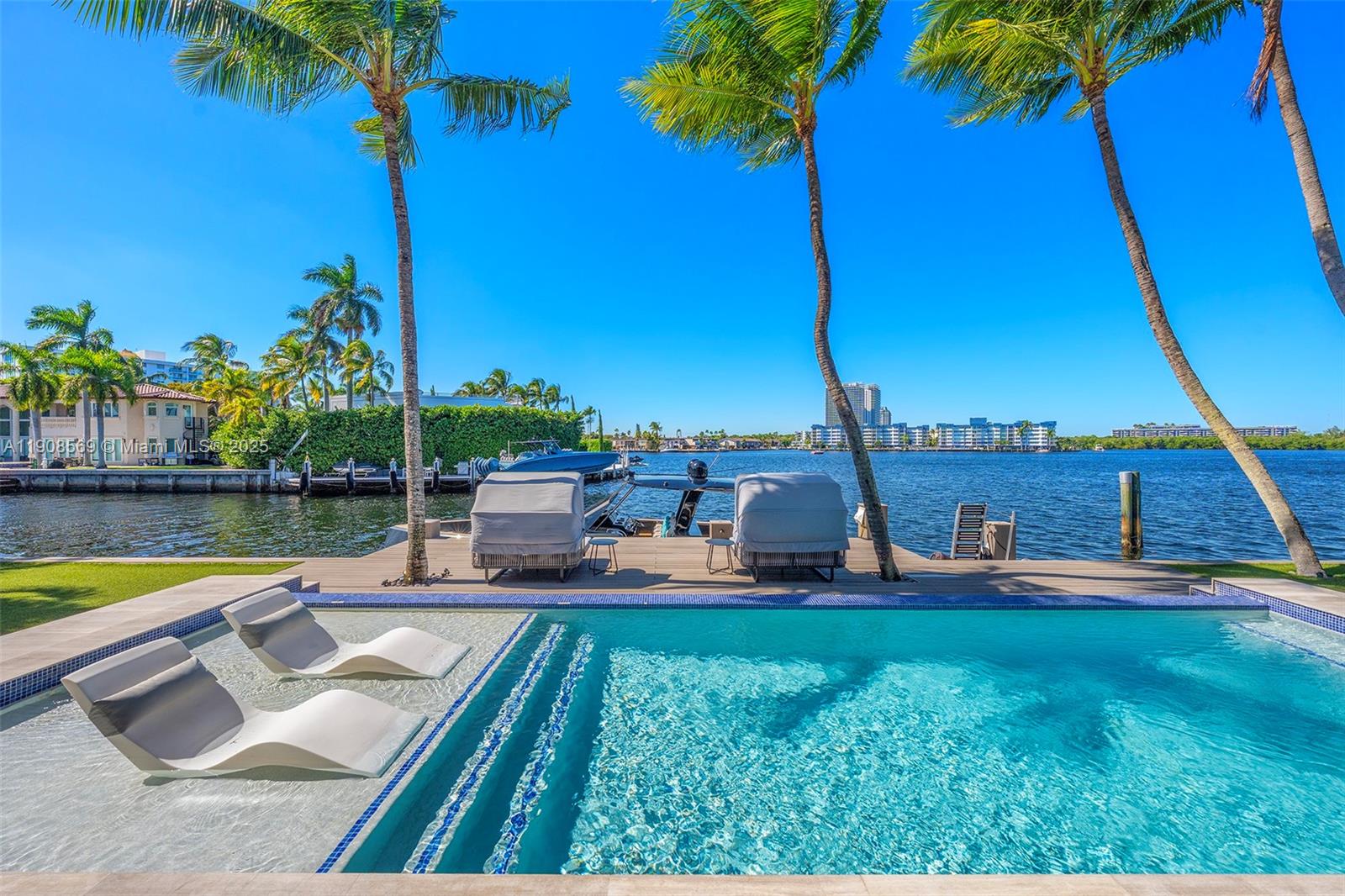 EASTERN SHORES - Residential