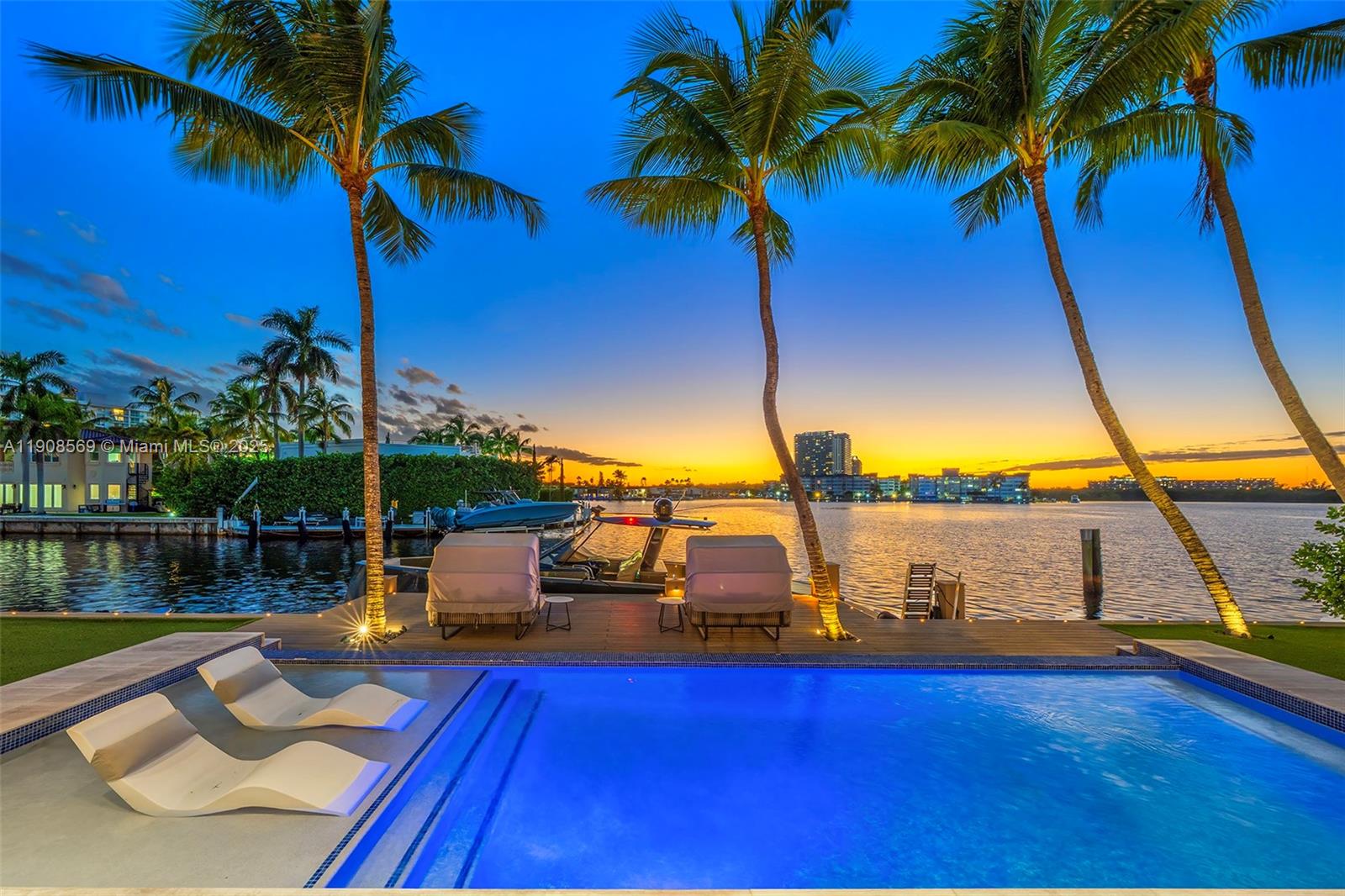 EASTERN SHORES - Residential