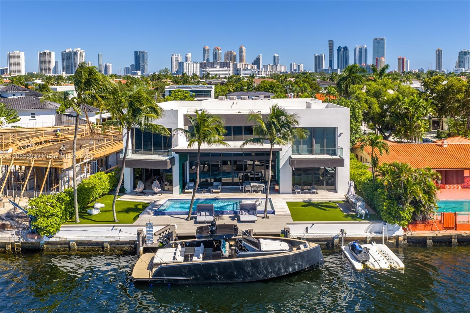 EASTERN SHORES - Residential