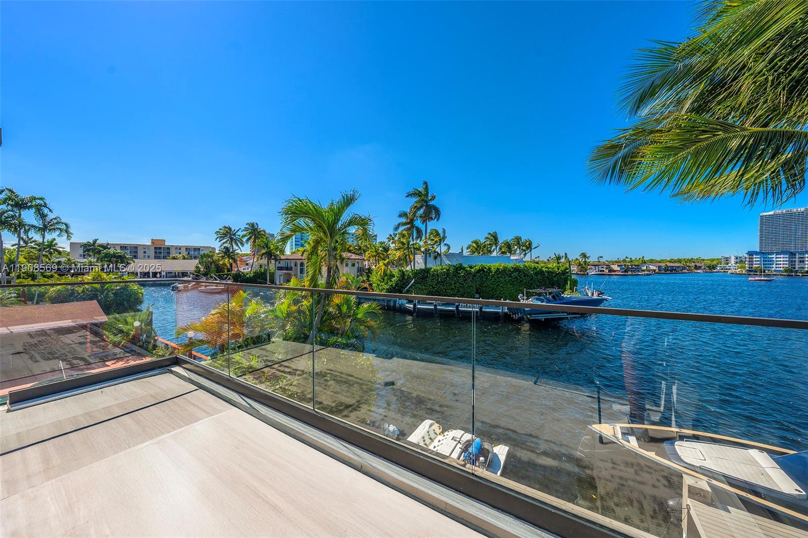 EASTERN SHORES - Residential