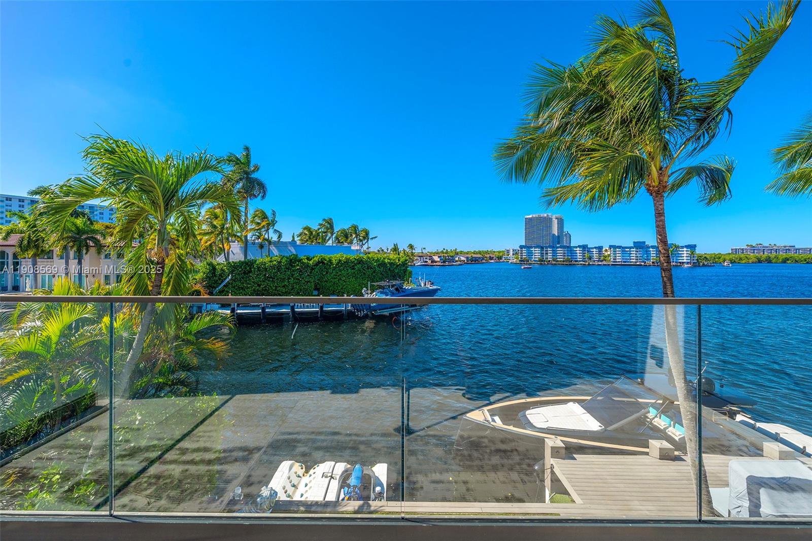 EASTERN SHORES - Residential