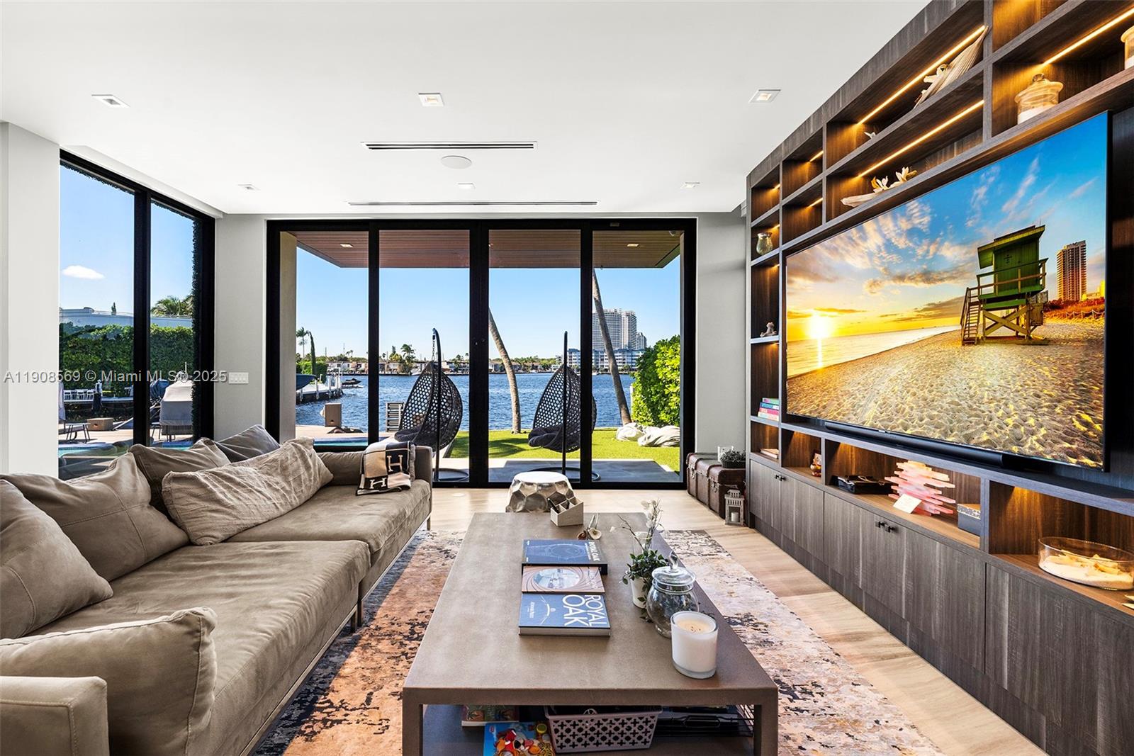 EASTERN SHORES - Residential