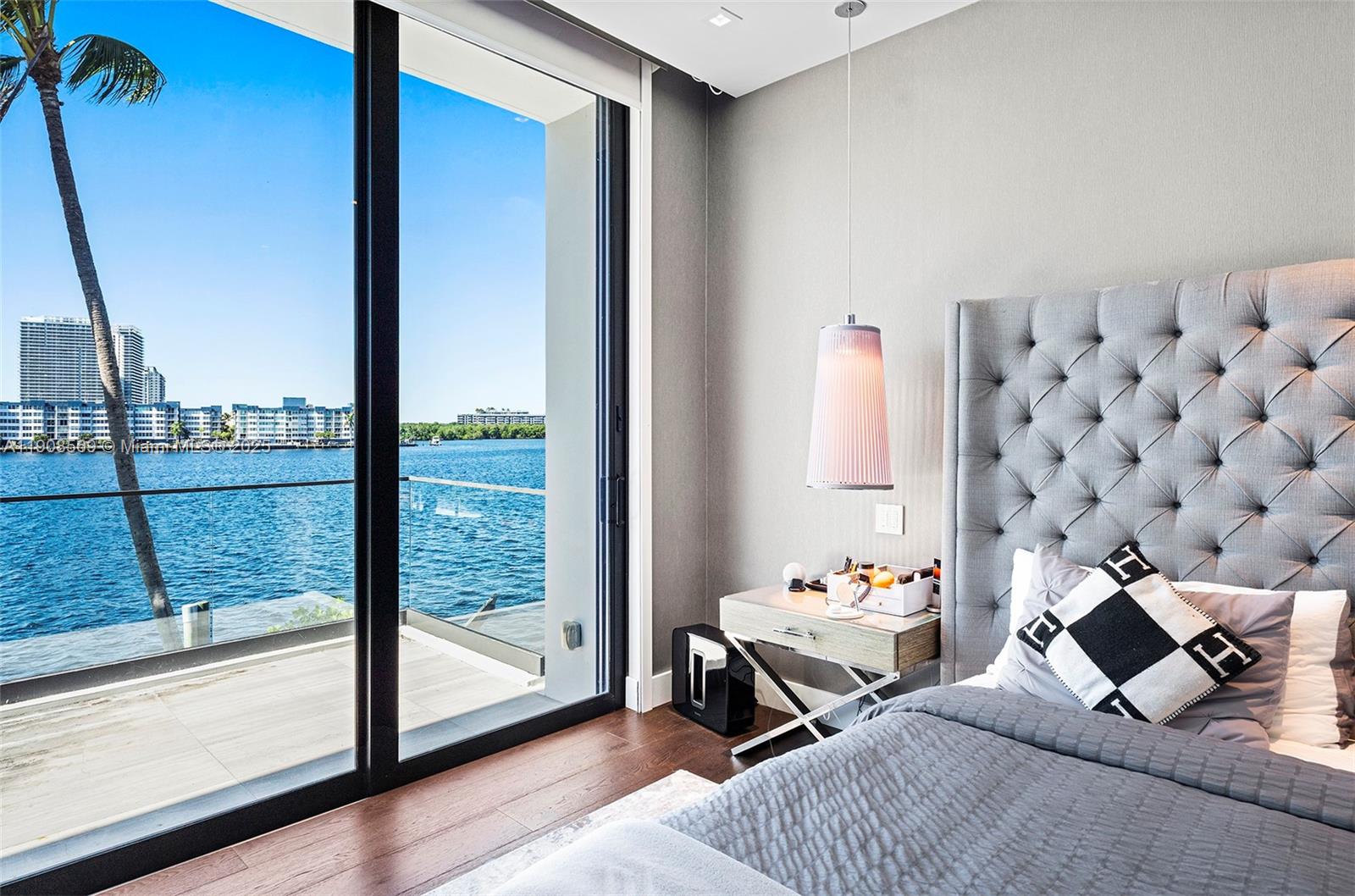 EASTERN SHORES - Residential