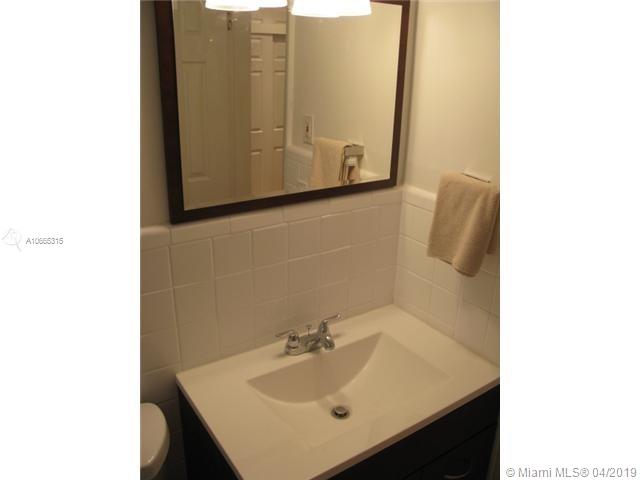 1035 MERIDIAN CONDO - Residential Lease