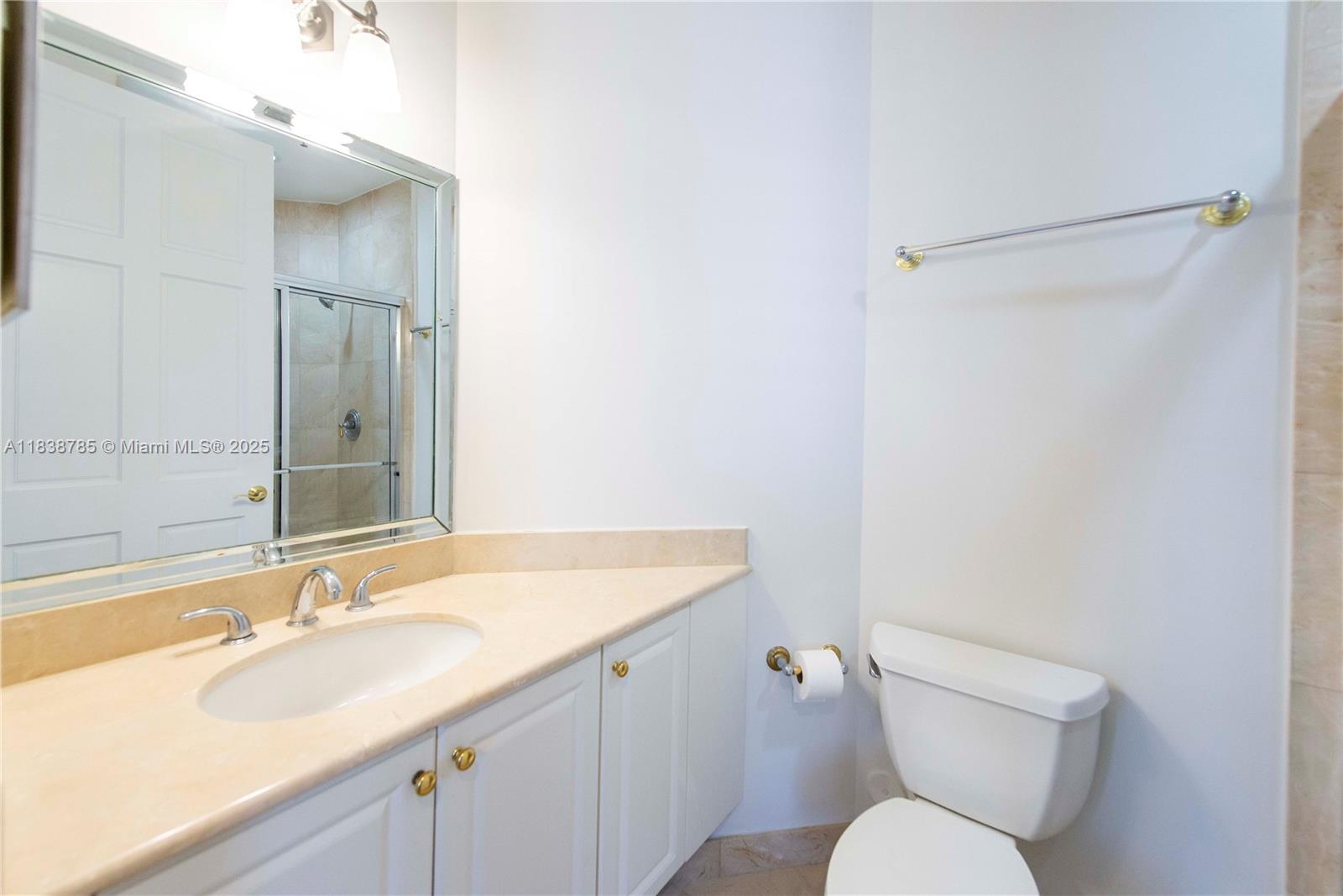 GABLES ON THE GREEN CONDO - Residential Lease