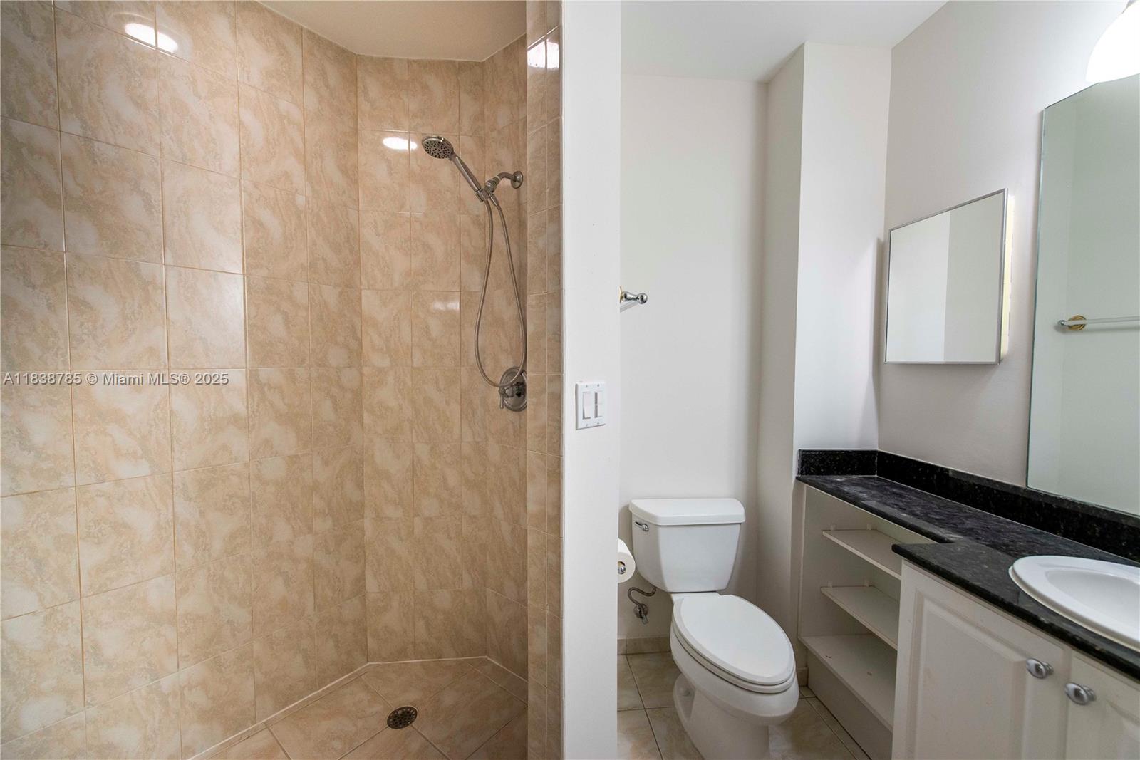 GABLES ON THE GREEN CONDO - Residential Lease