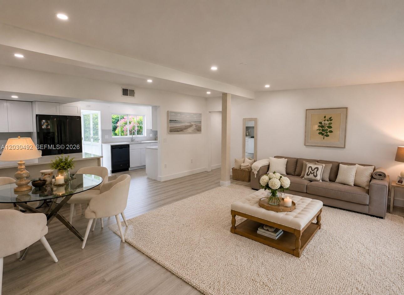 1905 Alamanda Dr