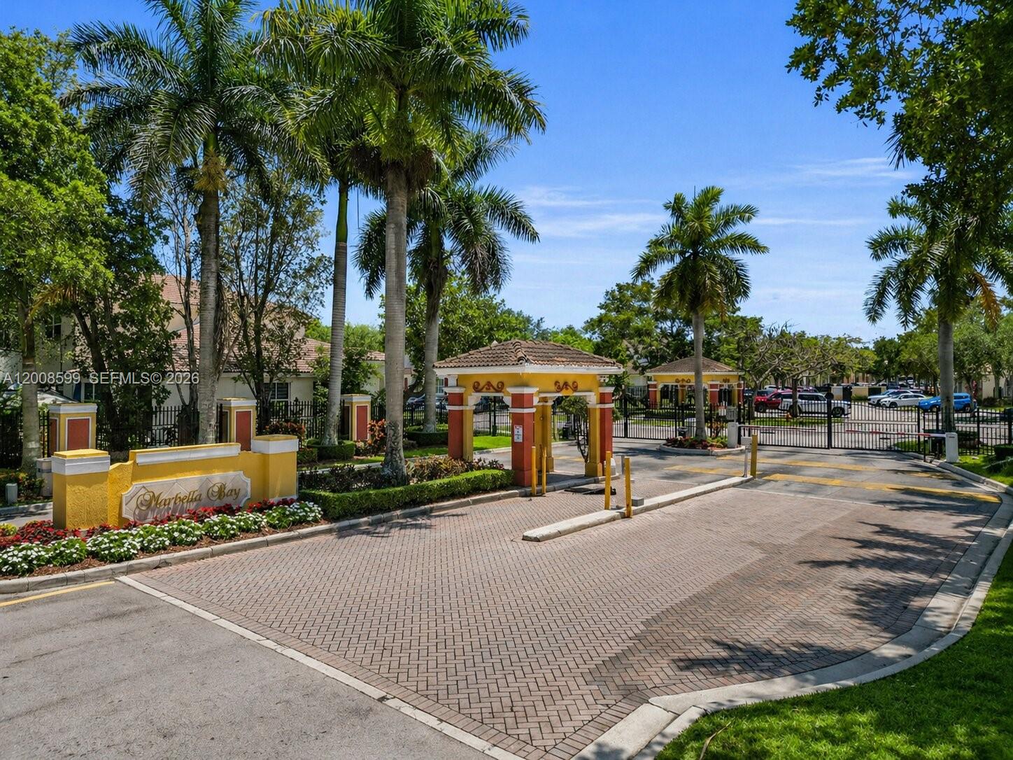 MARBELLA BAY - Residential