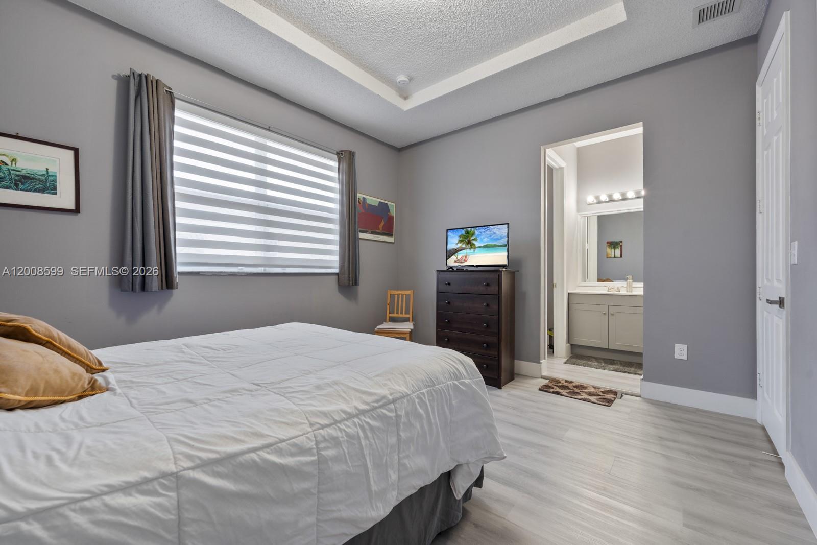 MARBELLA BAY - Residential