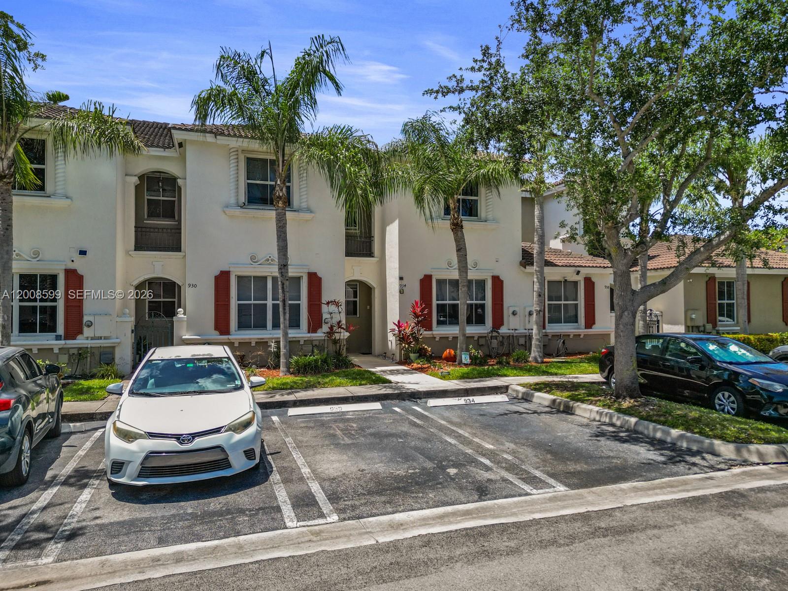 MARBELLA BAY - Residential