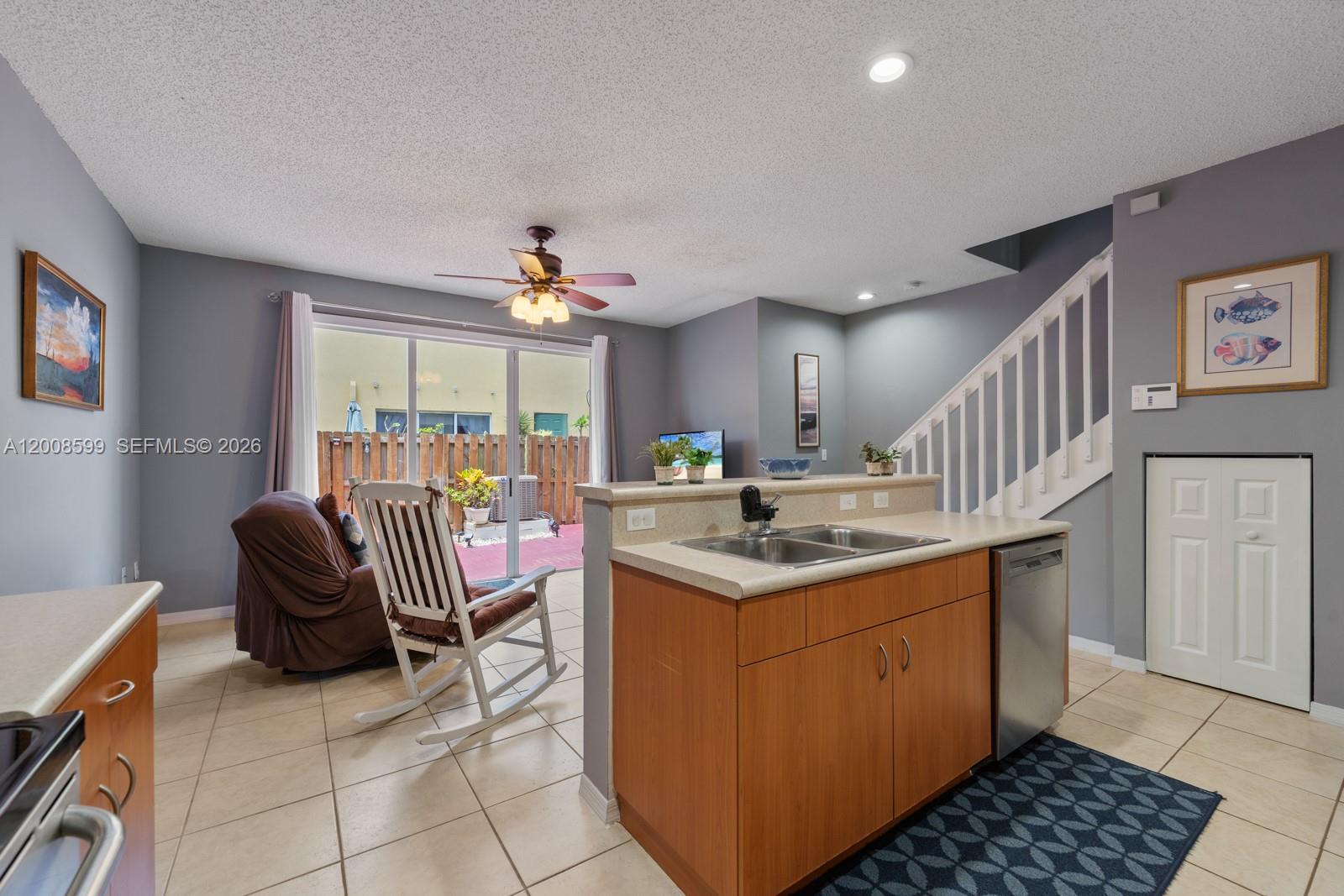 MARBELLA BAY - Residential