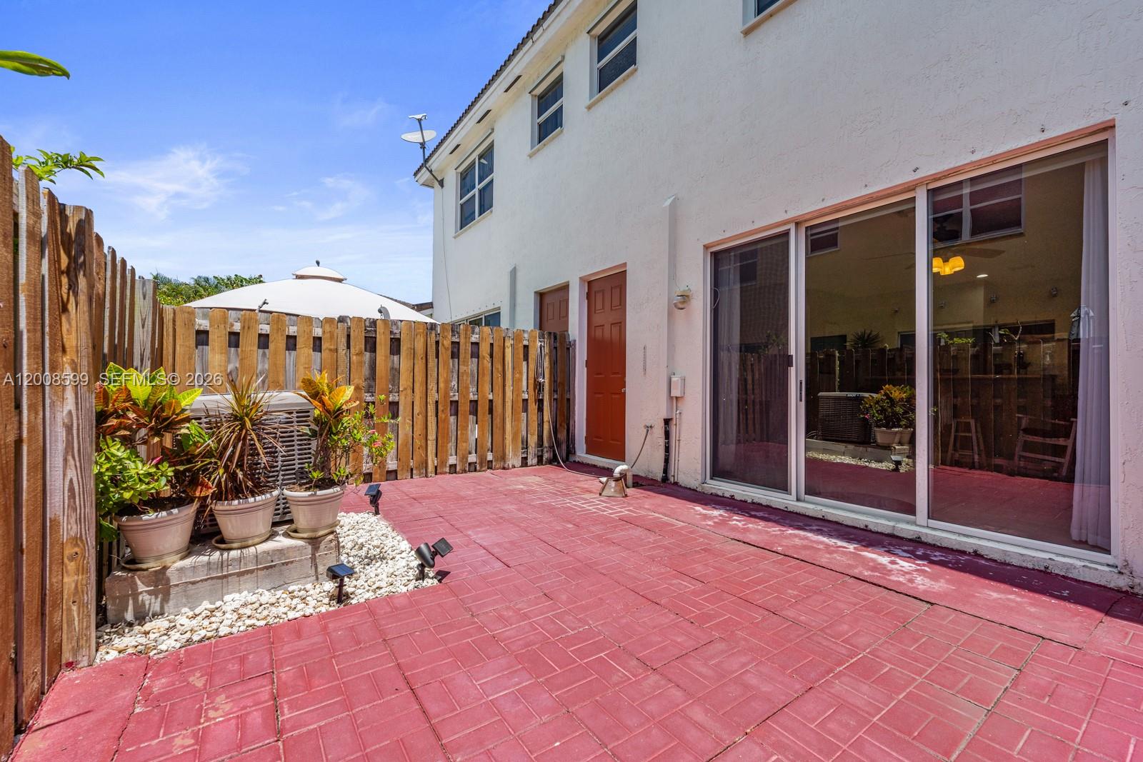 MARBELLA BAY - Residential