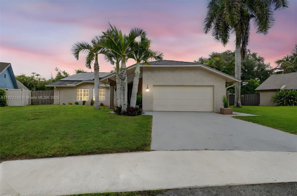 Photo of 530 NW 78th Ter, Plantation, FL 33324 (MLS # A11872793)