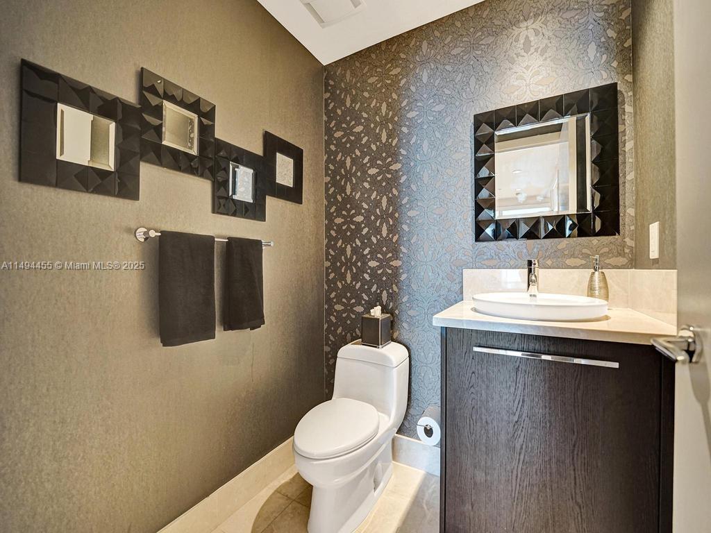 JADE OCEAN CONDO - Residential