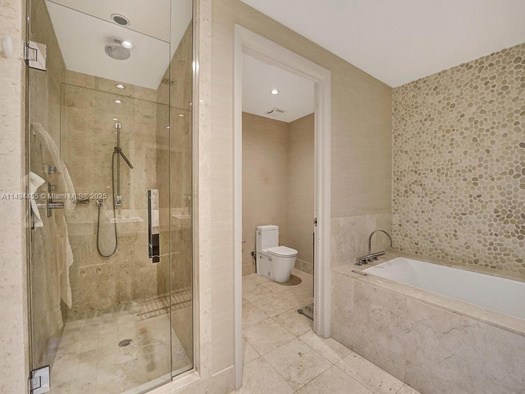 JADE OCEAN CONDO - Residential