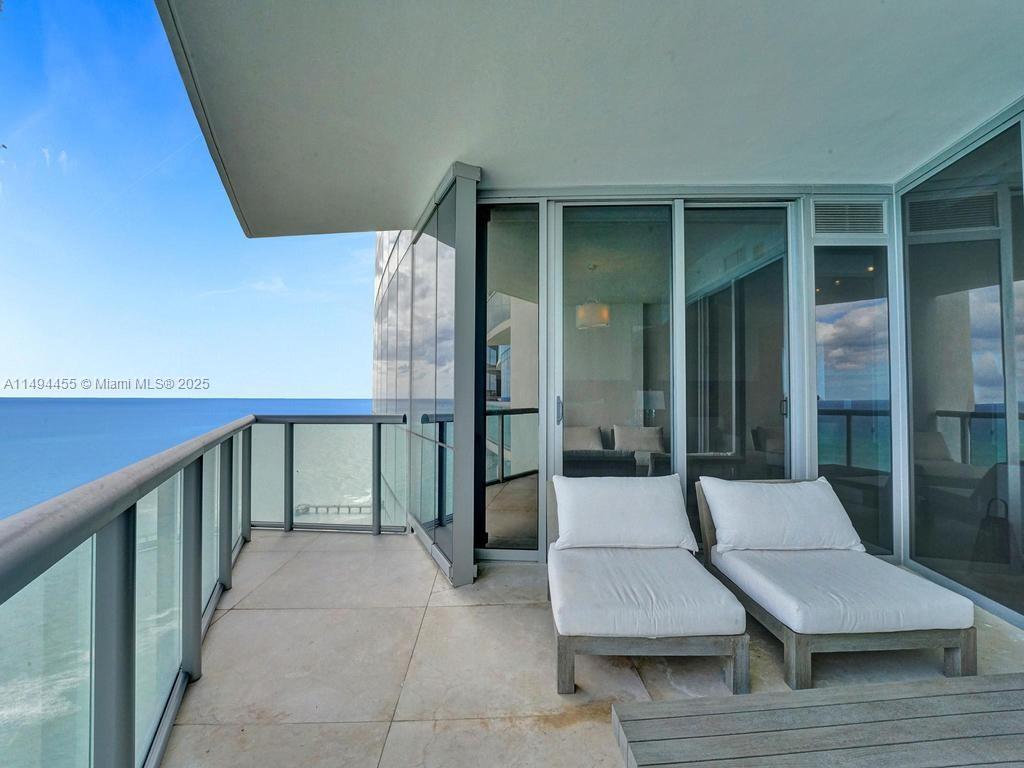 JADE OCEAN CONDO - Residential