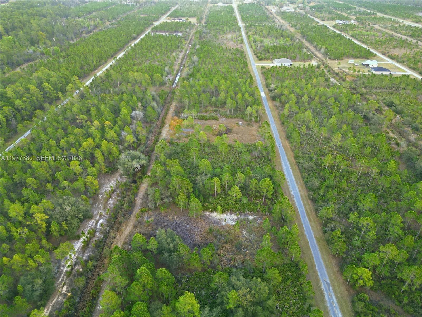 INDIAN LAKE ESTATES - Land