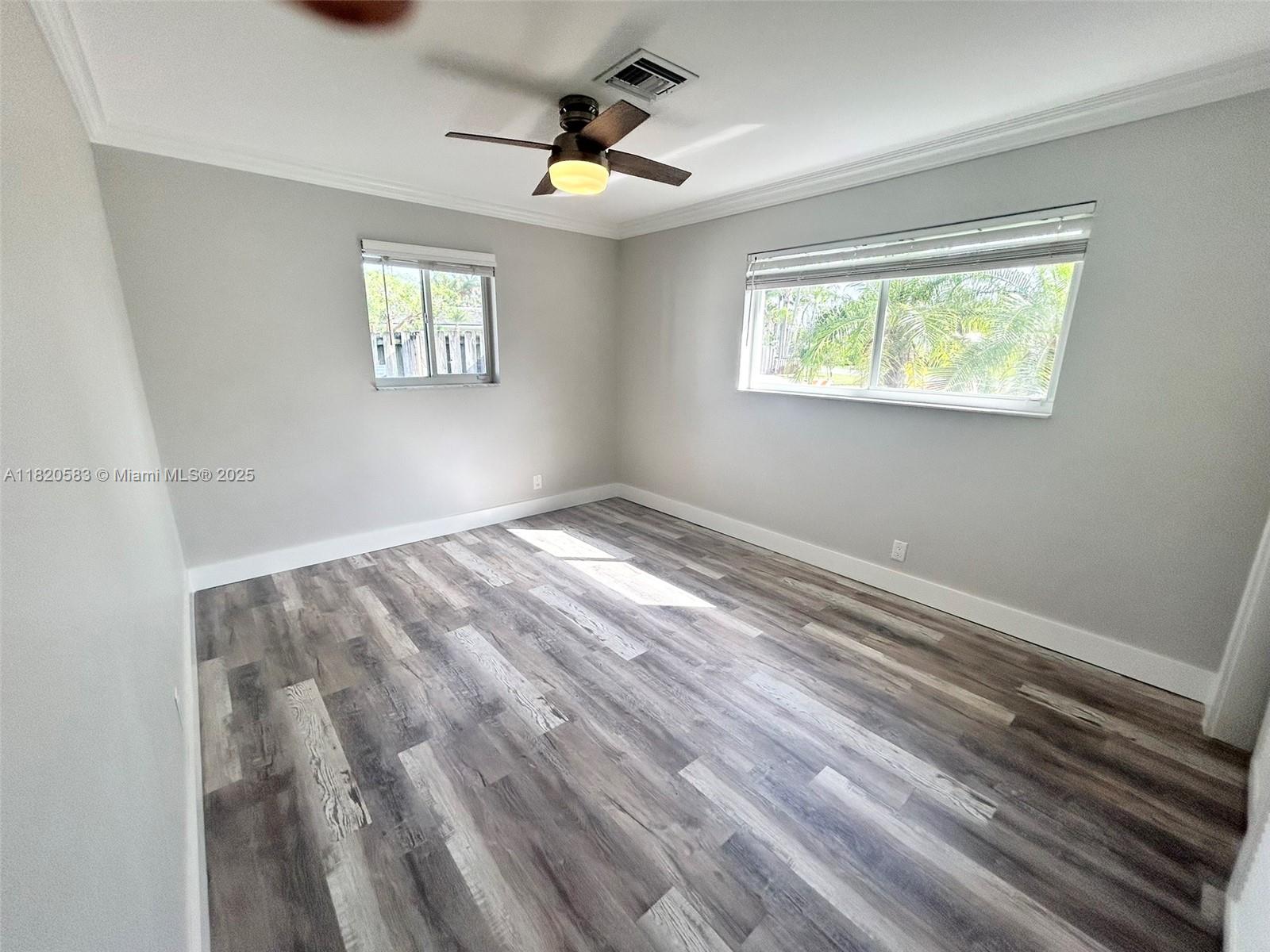 CORAL MANOR THIRD ADD - Residential Lease