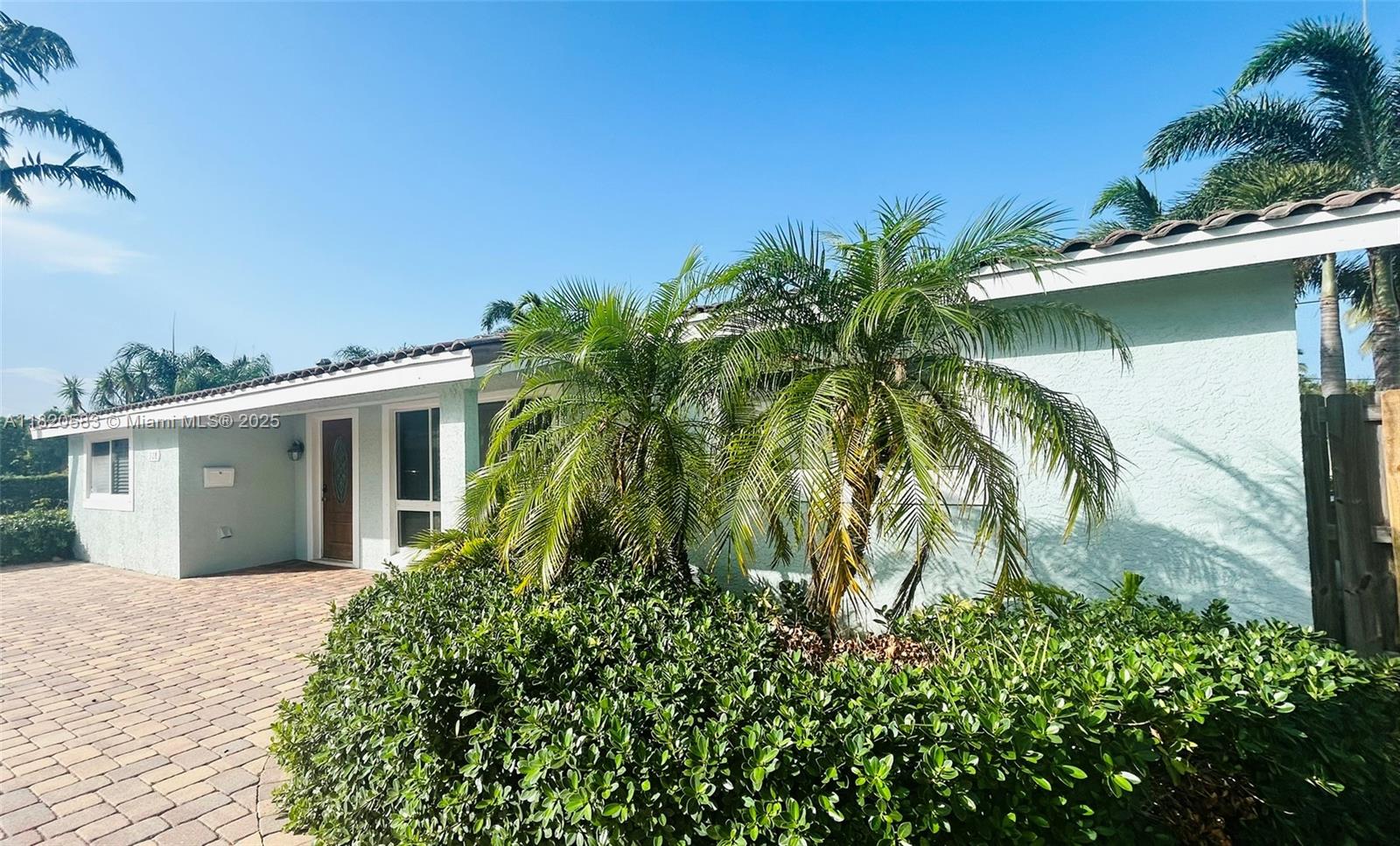 CORAL MANOR THIRD ADD - Residential Lease