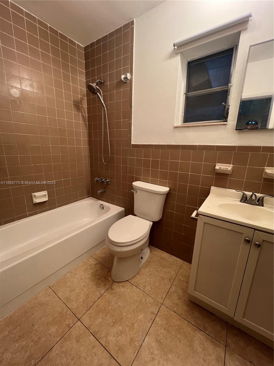 LAKEVIEW HEIGHTS NO 2 - Residential Lease