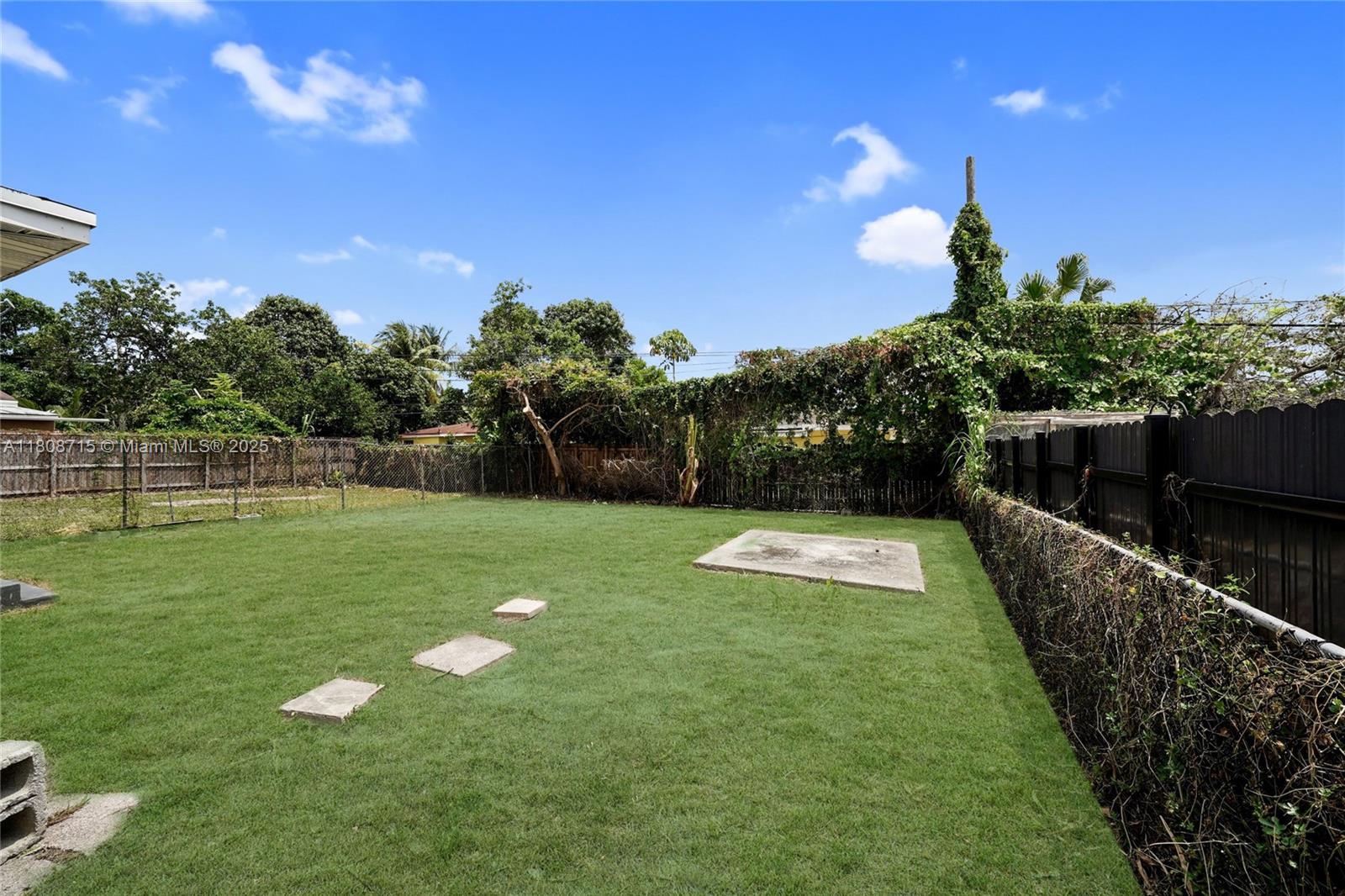 BISCAYNE GARDENS SEC F PA - Residential