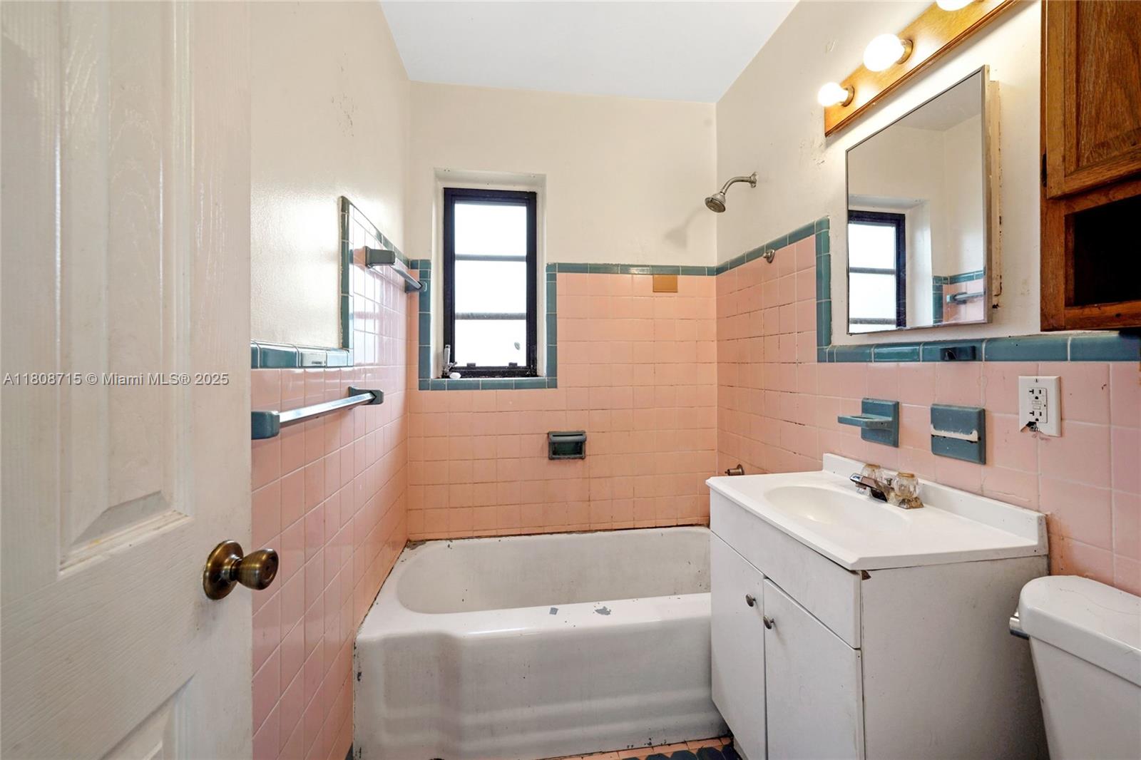 BISCAYNE GARDENS SEC F PA - Residential