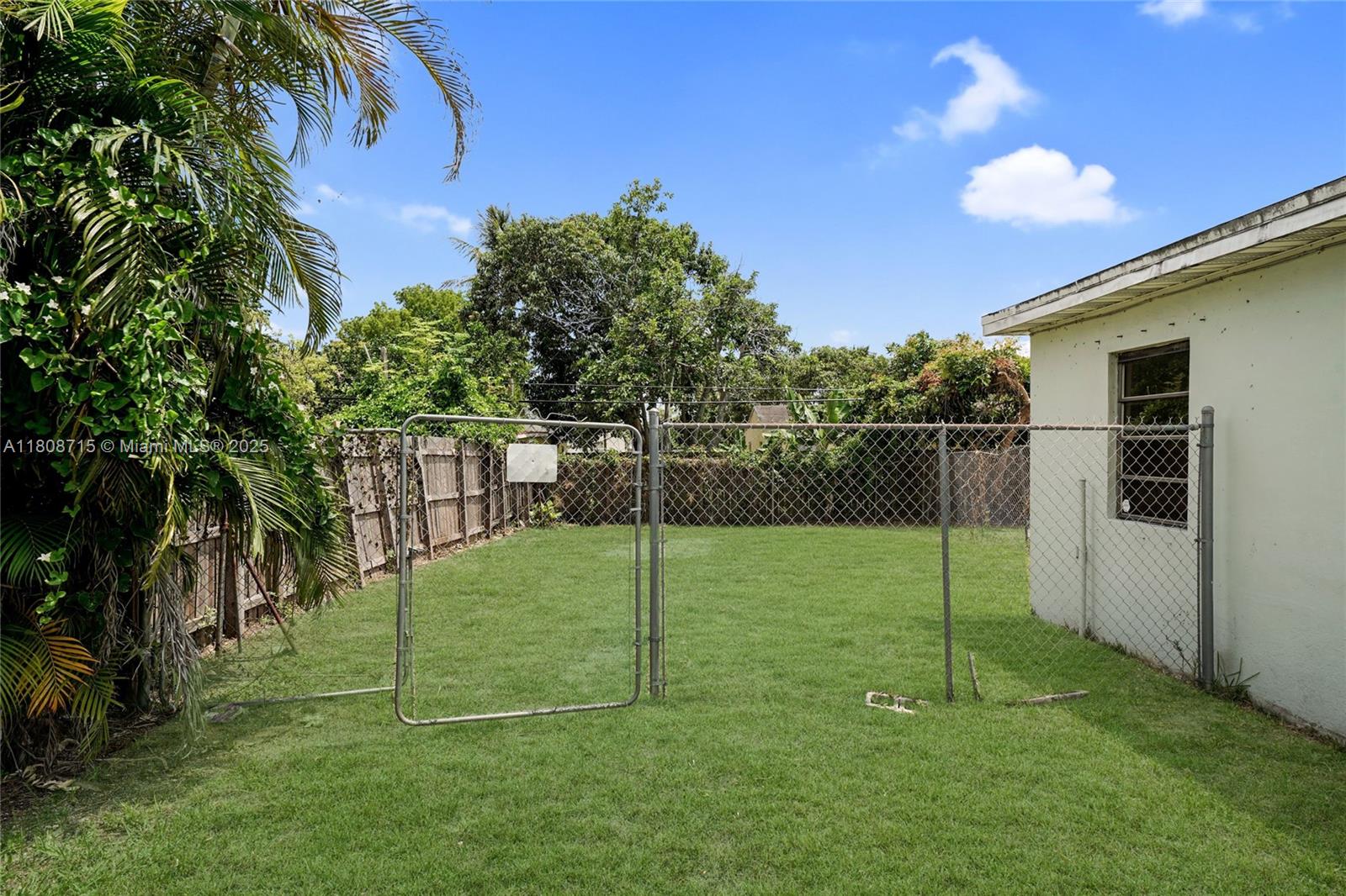 BISCAYNE GARDENS SEC F PA - Residential
