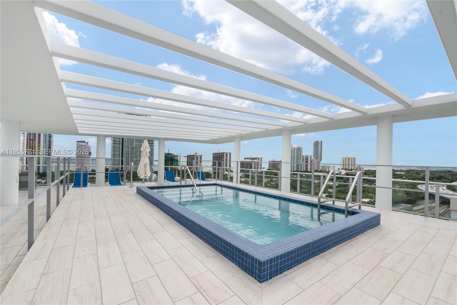 LE PARC AT BRICKELL CONDO - Residential