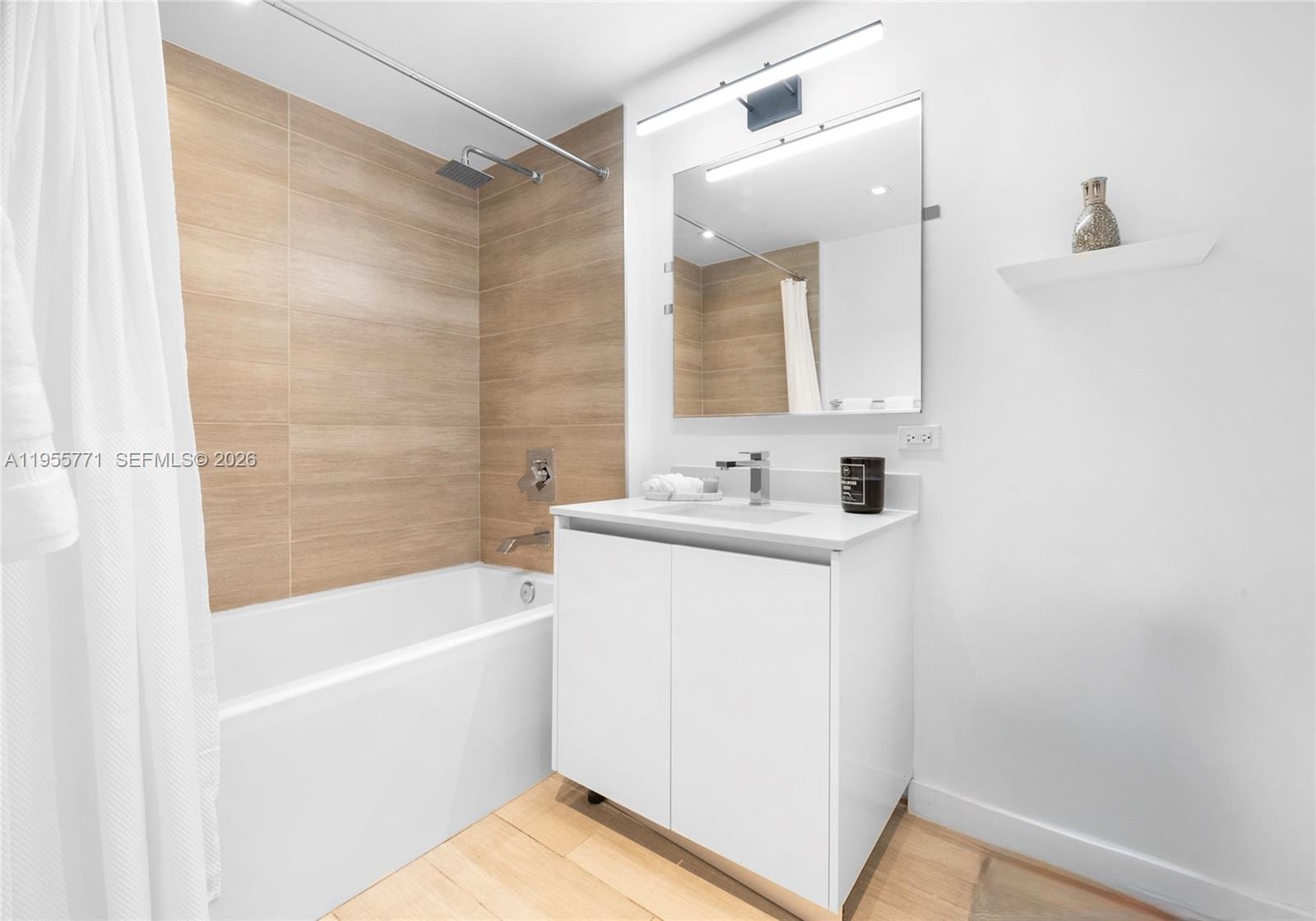 LE PARC AT BRICKELL CONDO - Residential