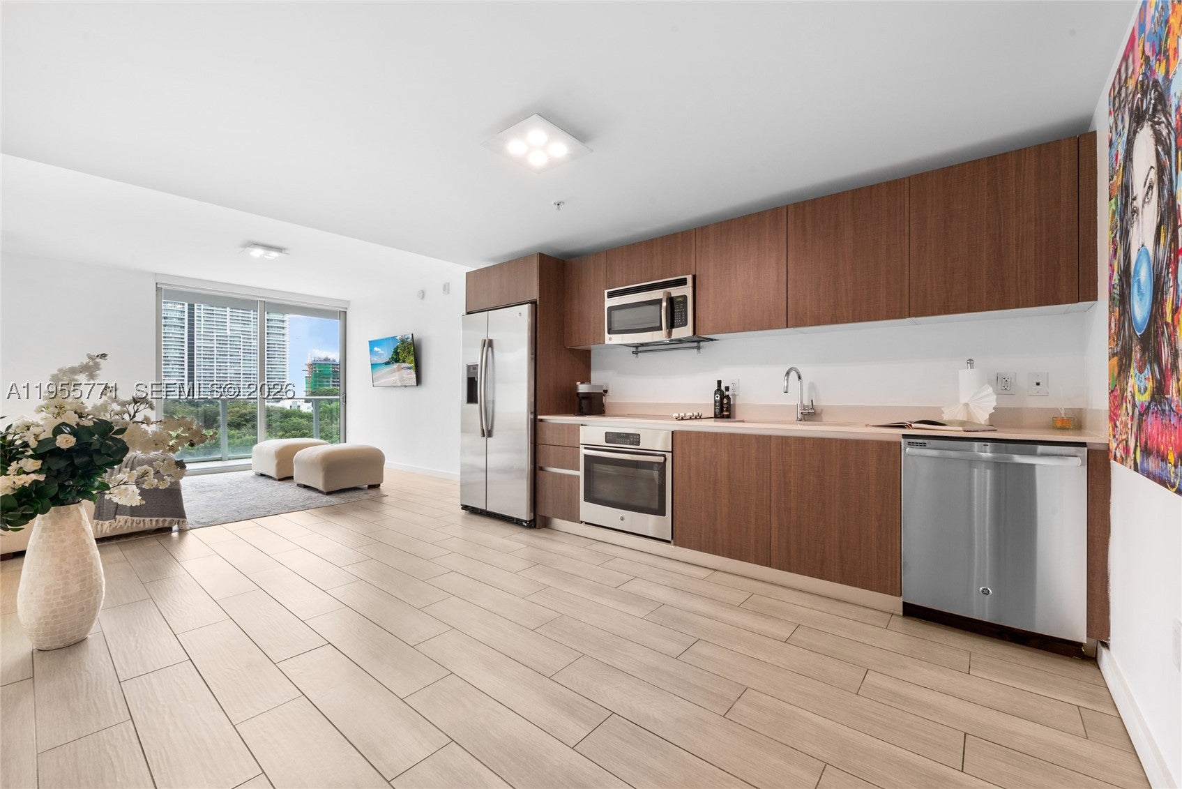 1600 SW 1st Ave 707