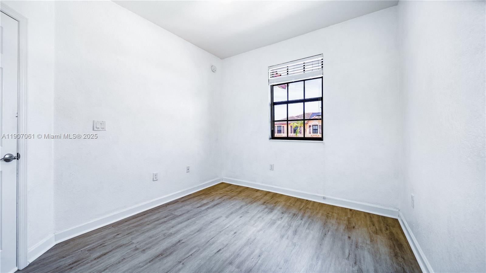 BAYWINDS OF DOMINICA AND - Residential Lease