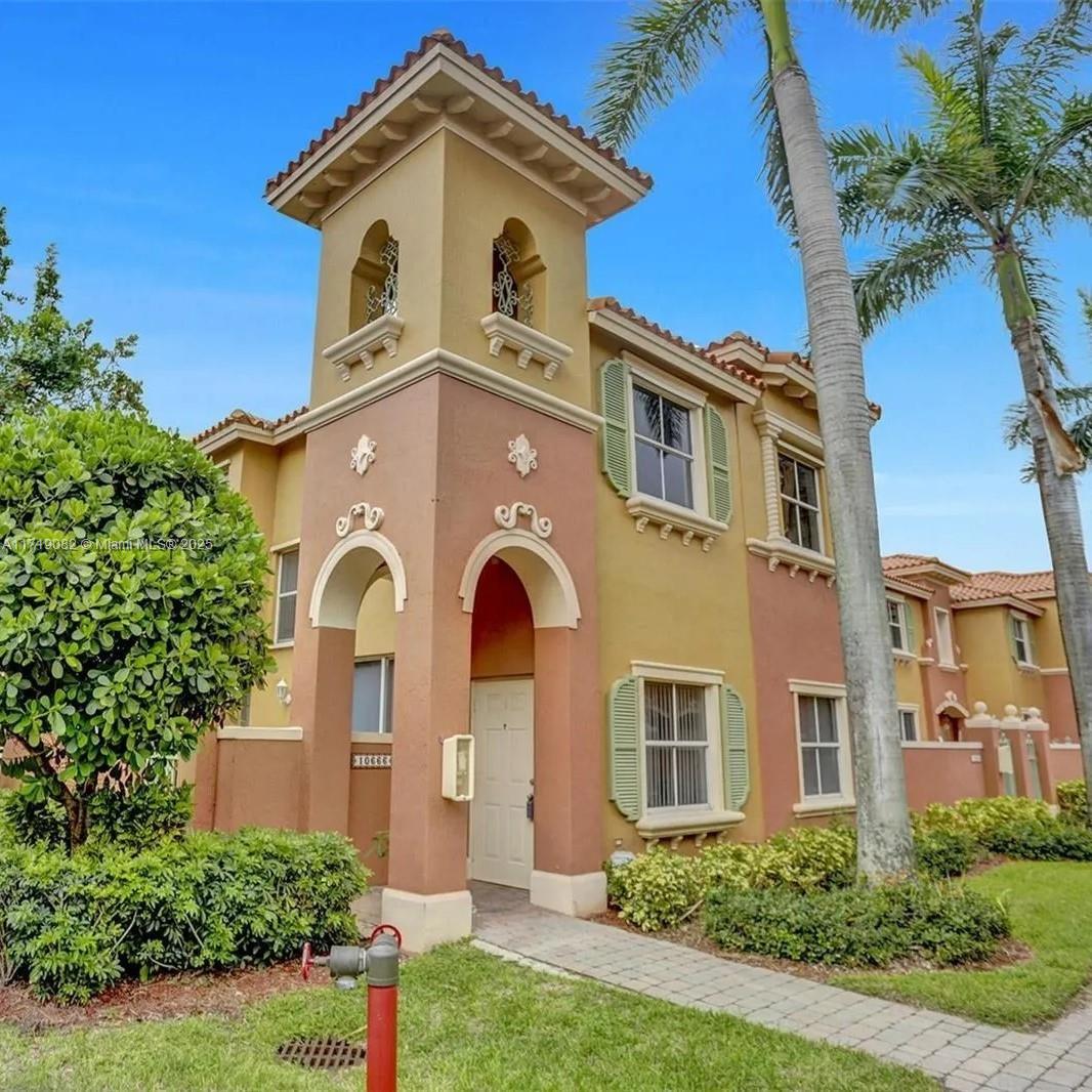 Rental Property at 10666 Sw 7th St 2106, Pembroke Pines, Miami-Dade County, Florida - Bedrooms: 3 
Bathrooms: 3  - $2,600 MO.