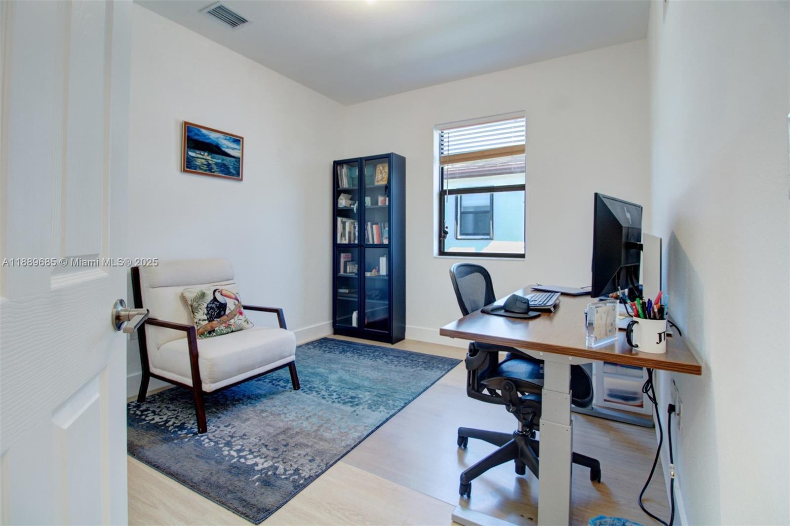 VIA VENTURA NEIGHBORHOOD - Residential Lease