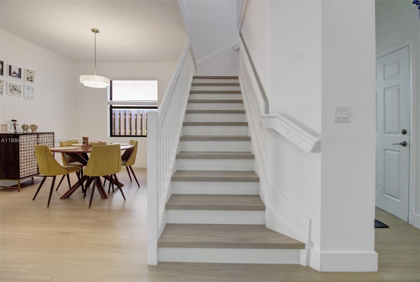 VIA VENTURA NEIGHBORHOOD - Residential Lease