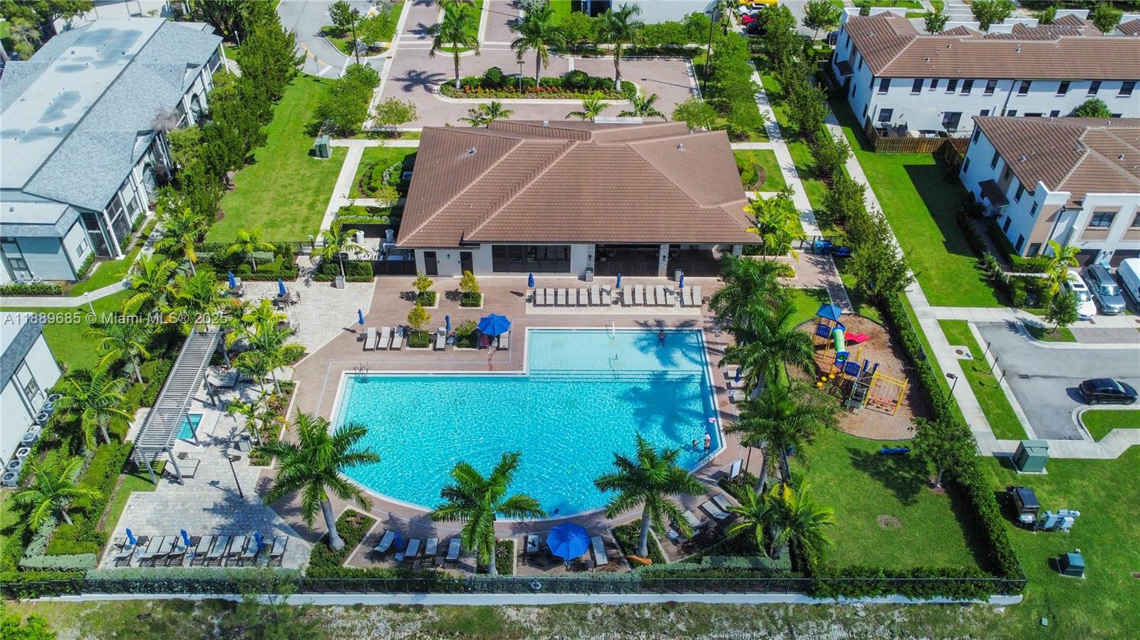 VIA VENTURA NEIGHBORHOOD - Residential Lease