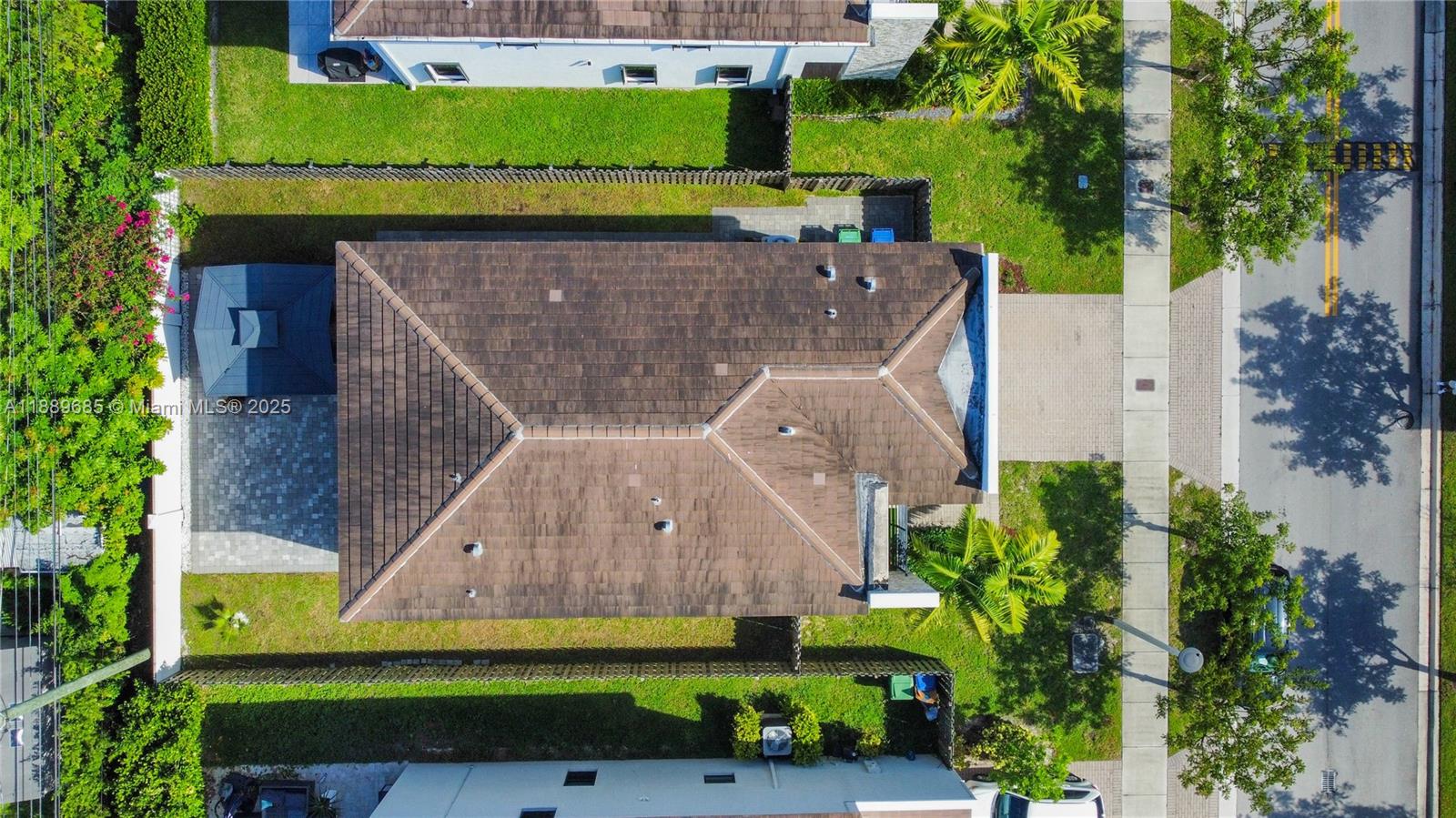 VIA VENTURA NEIGHBORHOOD - Residential Lease