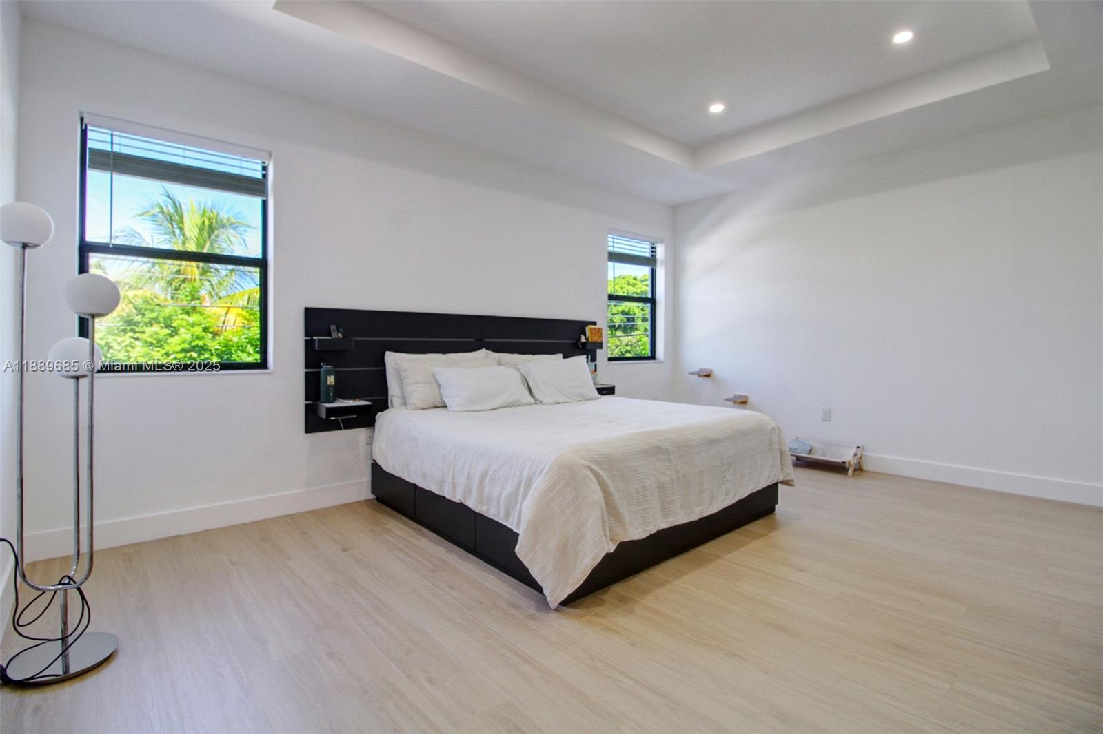 VIA VENTURA NEIGHBORHOOD - Residential Lease