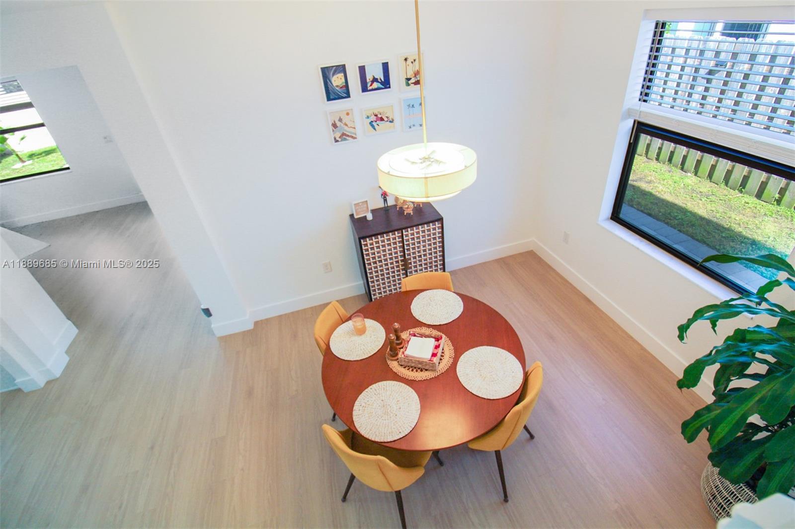 VIA VENTURA NEIGHBORHOOD - Residential Lease