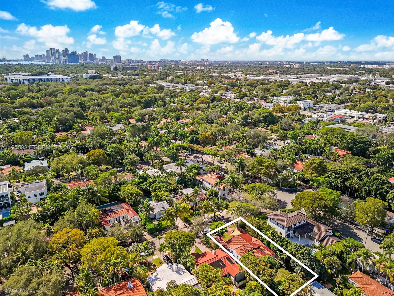 BELLE MEADE OF MIA SEC 1 - Residential