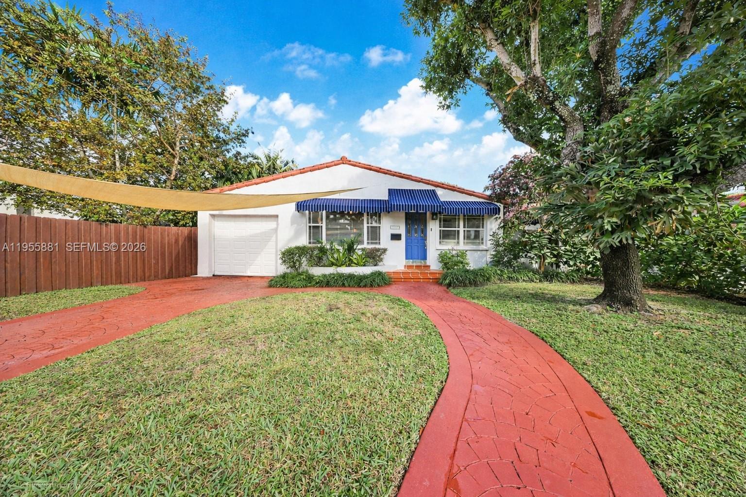 BELLE MEADE OF MIA SEC 1 - Residential