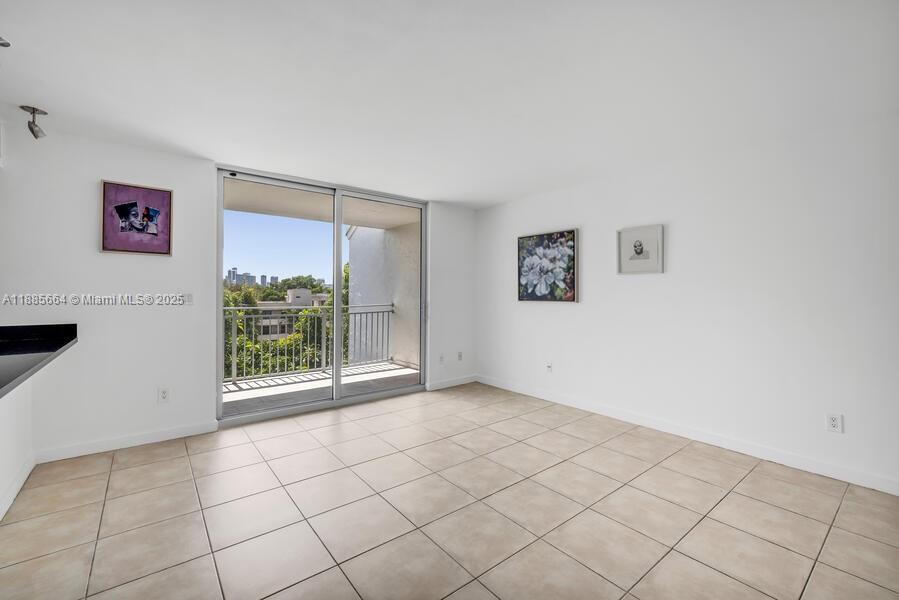 NIRVANA CONDO NO ONE COND - Residential