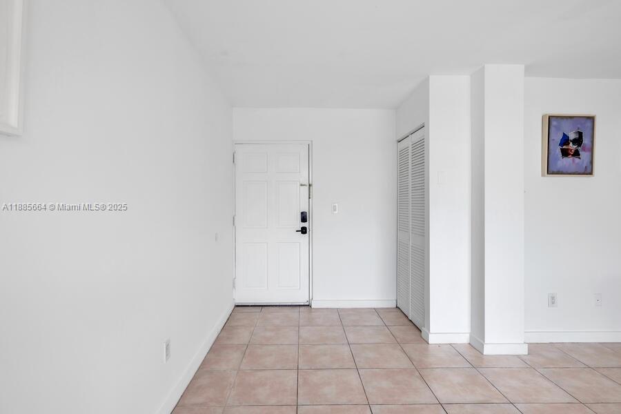 NIRVANA CONDO NO ONE COND - Residential