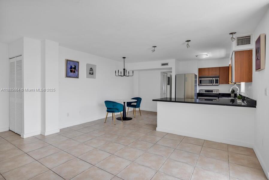 NIRVANA CONDO NO ONE COND - Residential