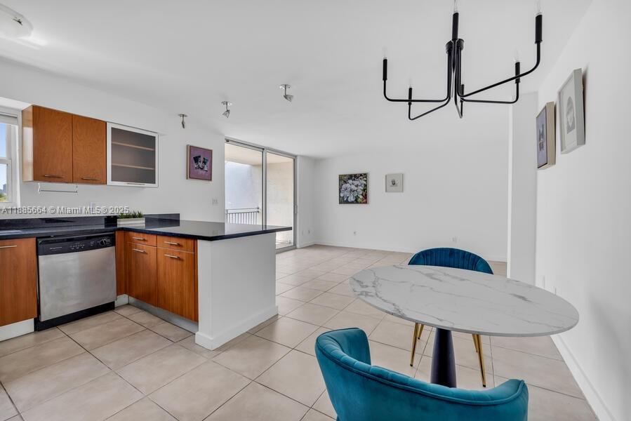 NIRVANA CONDO NO ONE COND - Residential