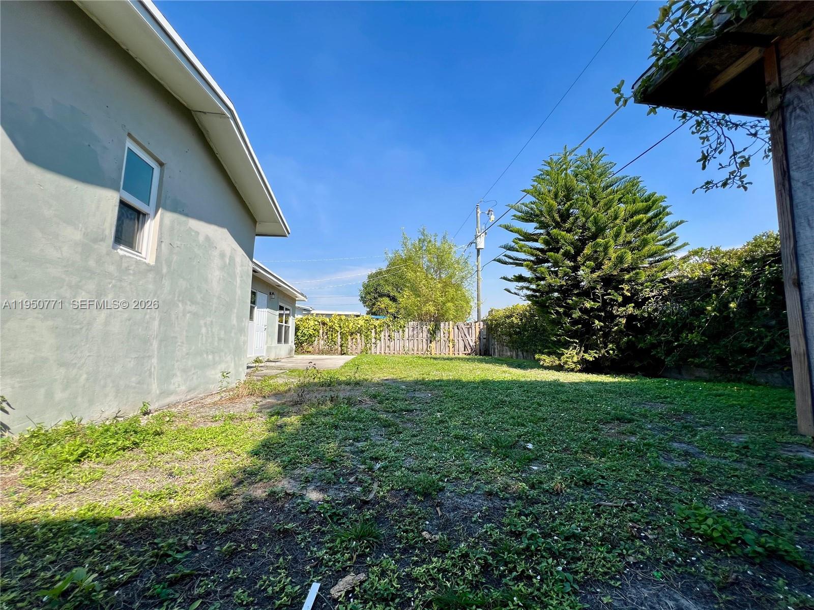 SUNRISE GOLF VILLAGE SEC - Residential