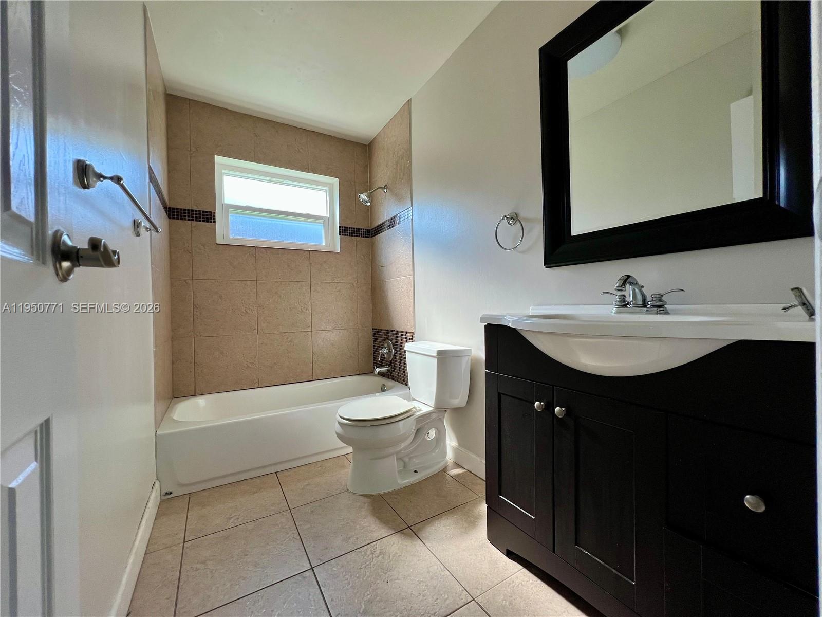 SUNRISE GOLF VILLAGE SEC - Residential