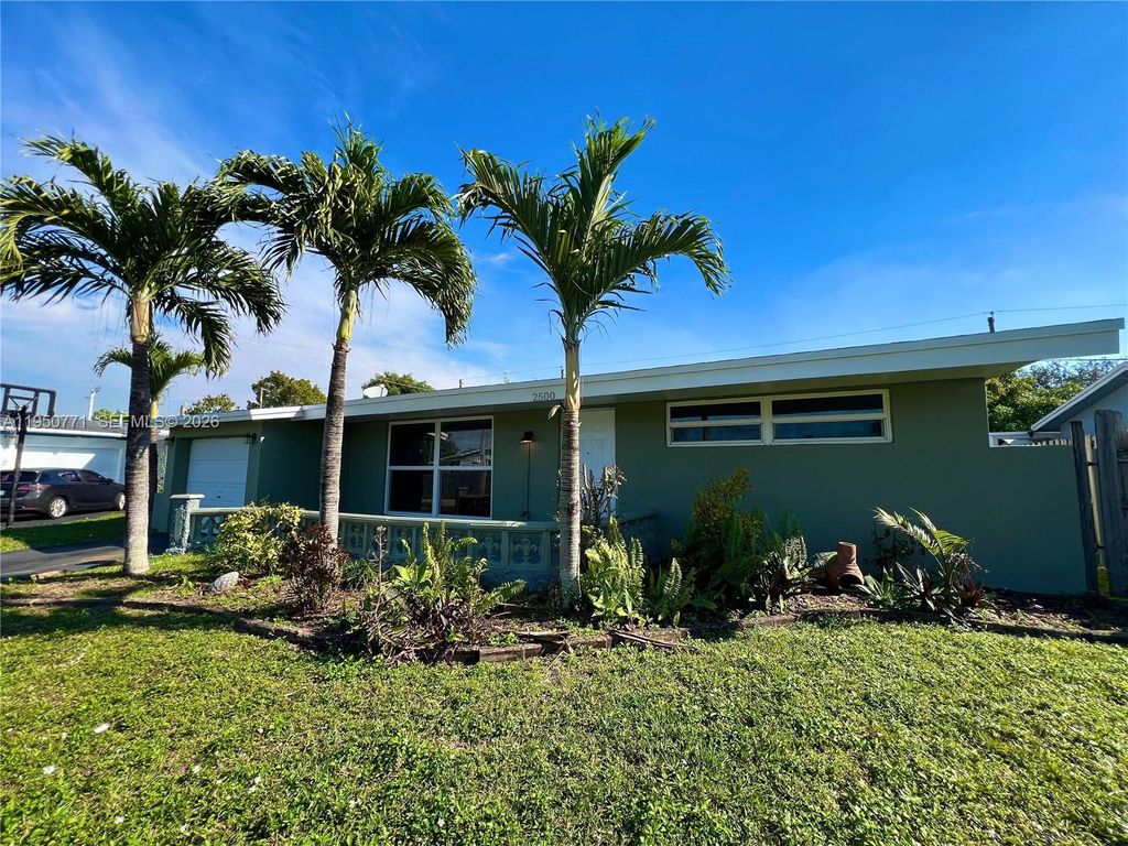 Photo of 2500 NW 89th Ave, Sunrise, FL 33322 (MLS # A11950771)