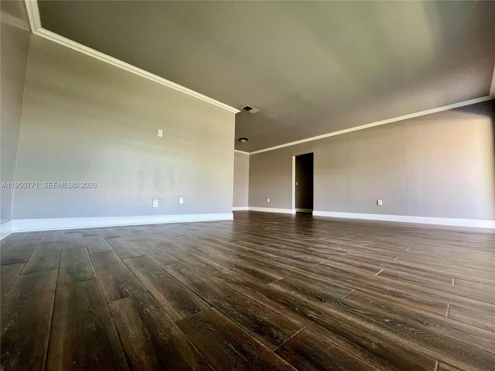 SUNRISE GOLF VILLAGE SEC - Residential