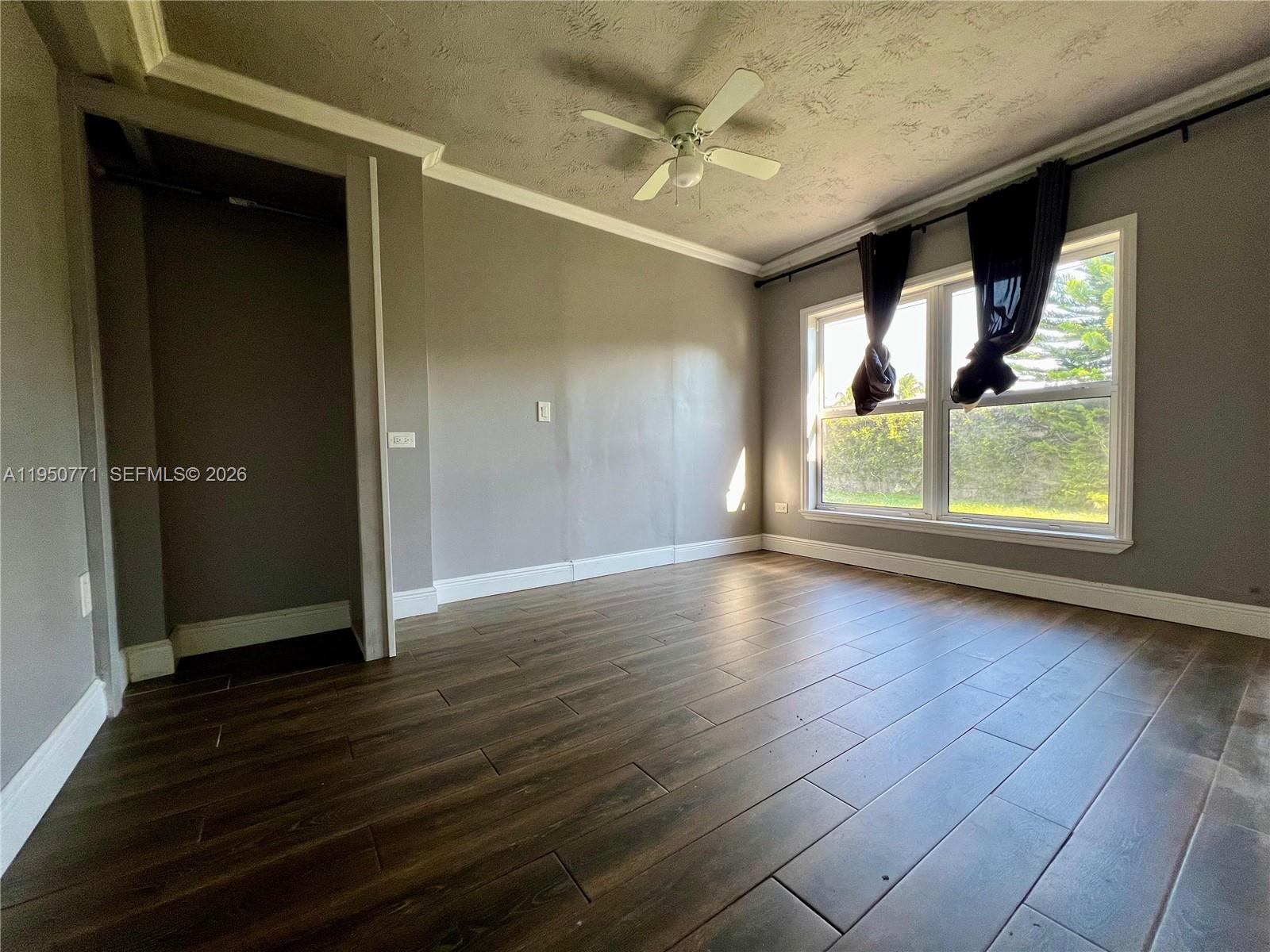 SUNRISE GOLF VILLAGE SEC - Residential